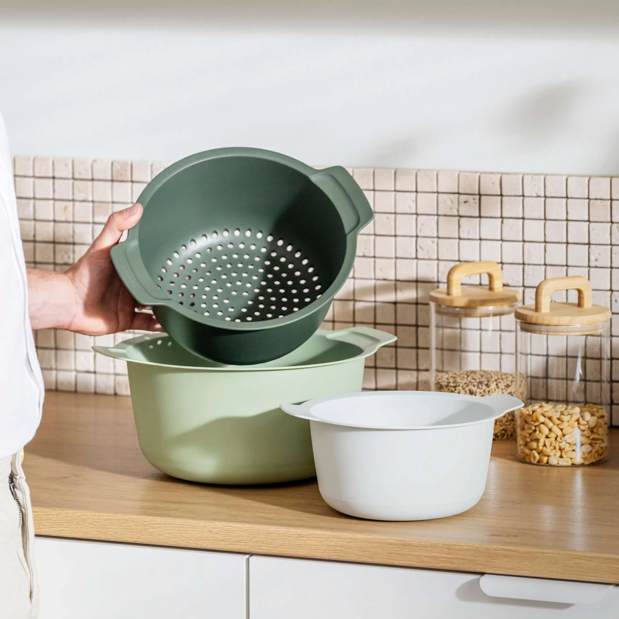 Mixing Bowls & Kitchen Helper Set (9 piece) - Image 3